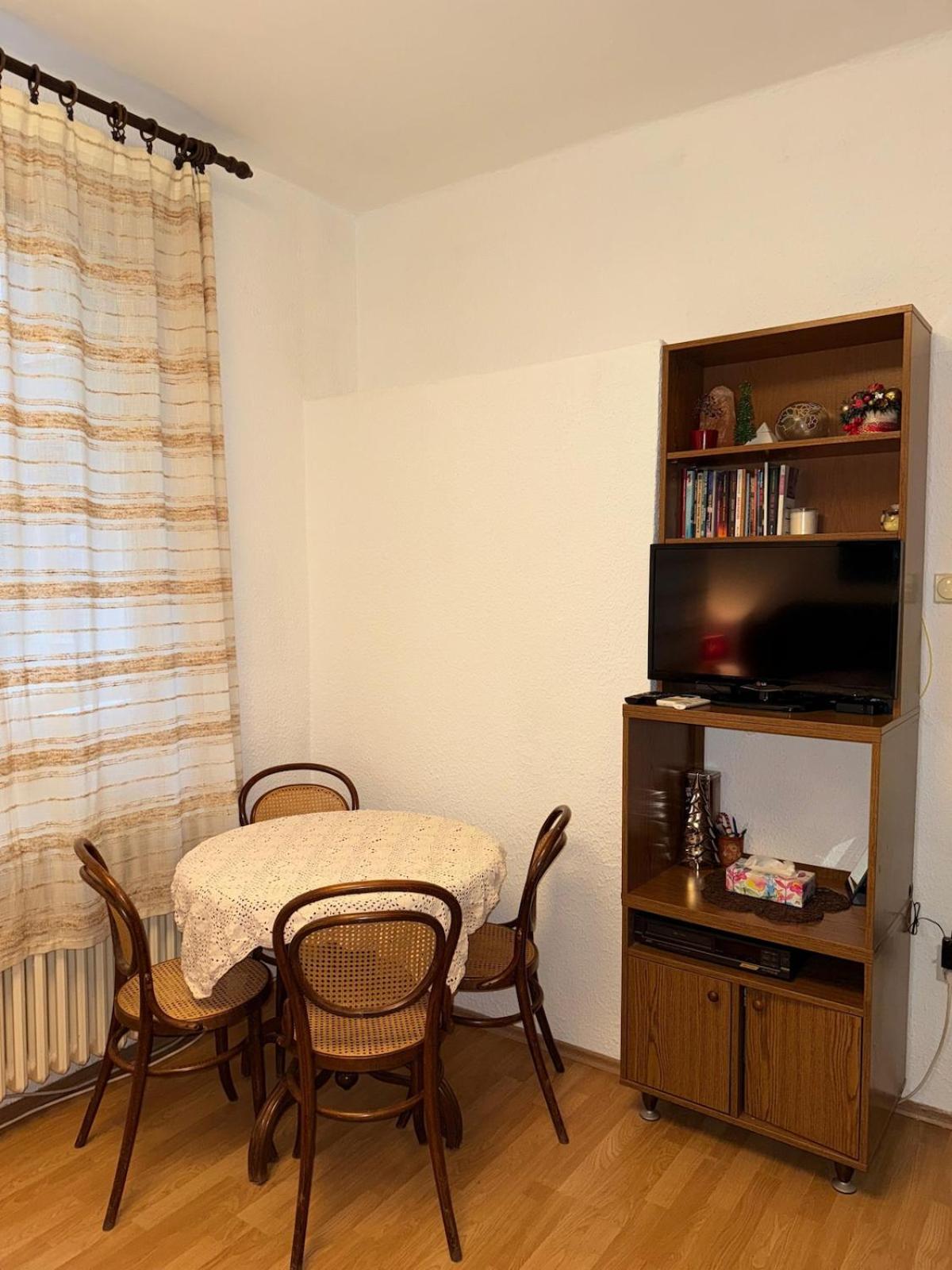Knez Mihailova Apartment, City Center Belgrade Luaran gambar